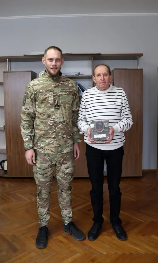 Почесна відзнака №005 — Барська міська рада